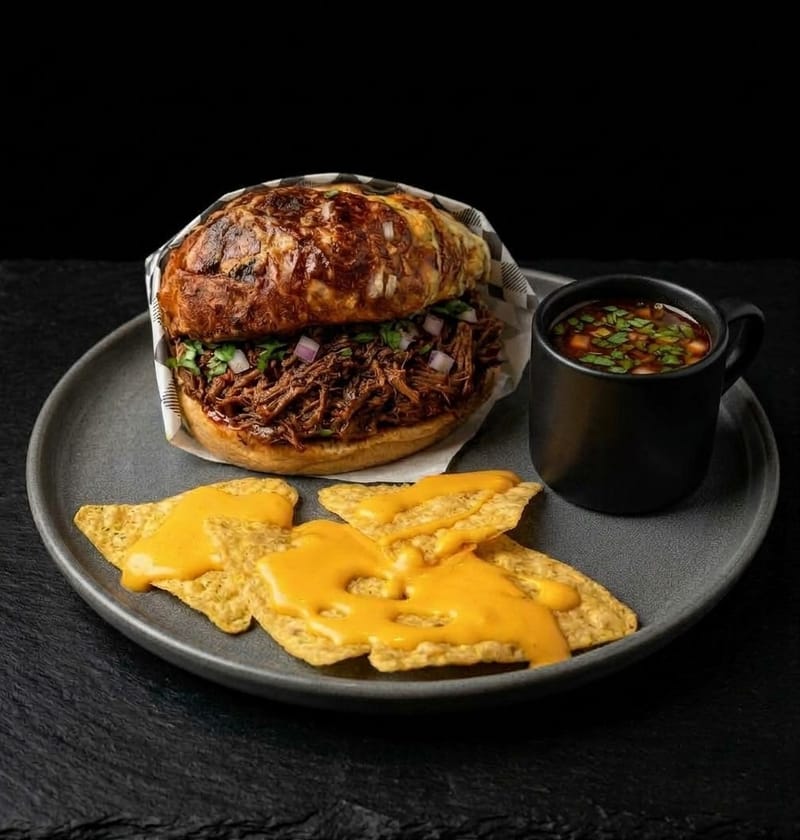 Torta de birria